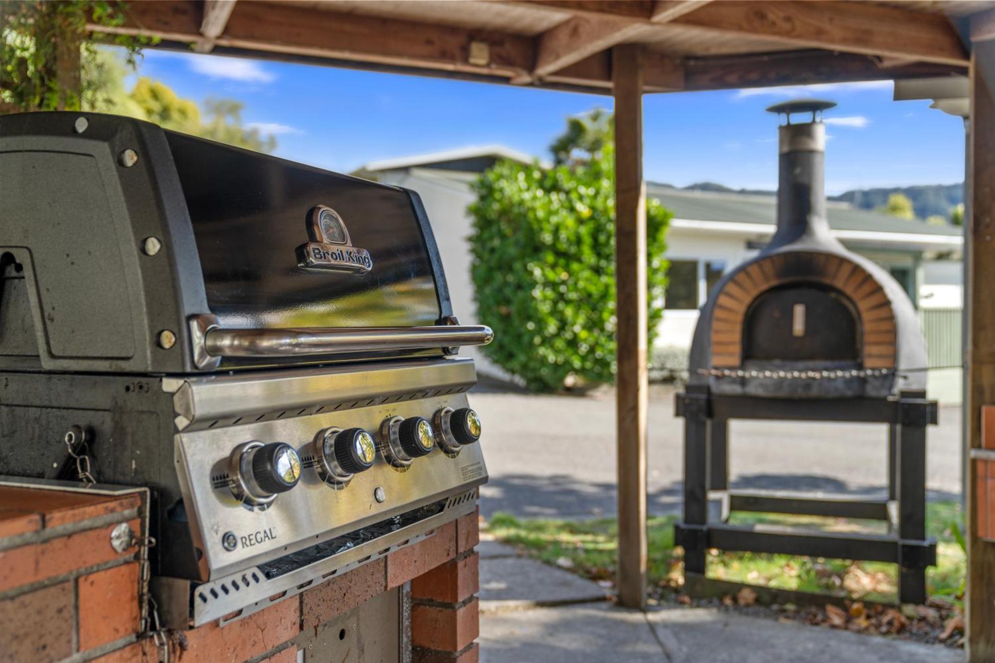 Tasman Holiday Parks Picton Eksteriør billede A gas grill