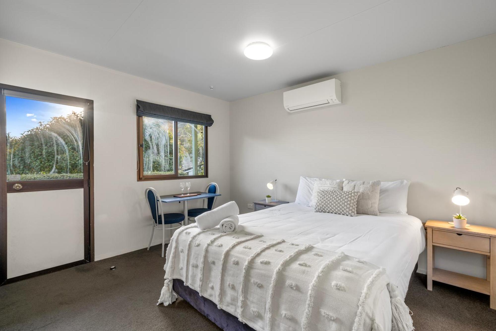 Tasman Holiday Parks Picton Eksteriør billede A room at the hotel