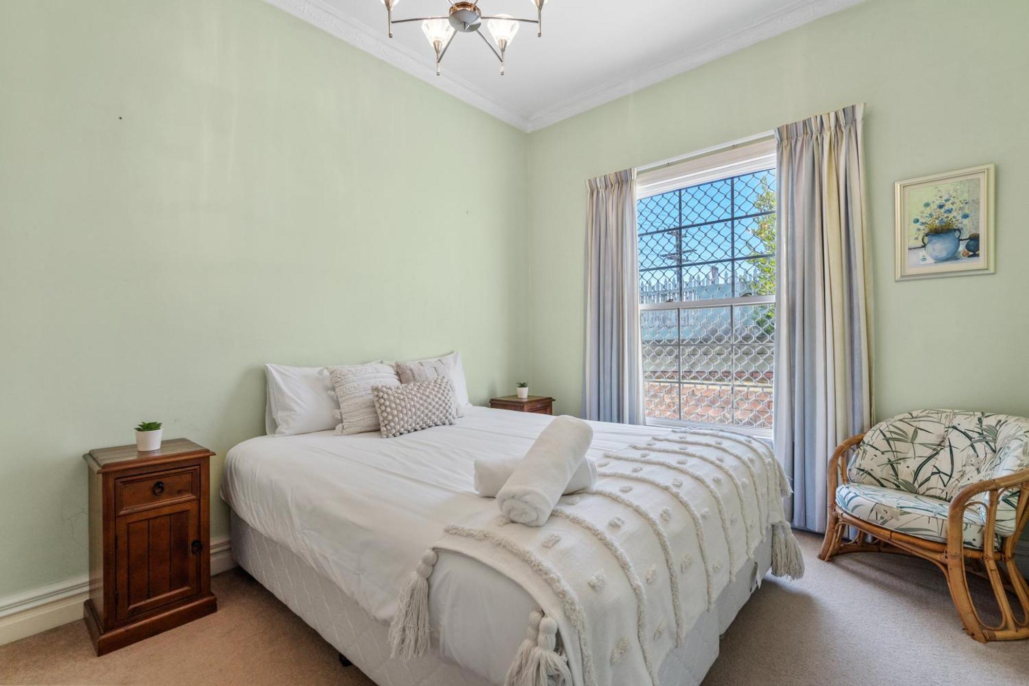 Tasman Holiday Parks Picton Eksteriør billede A bedroom