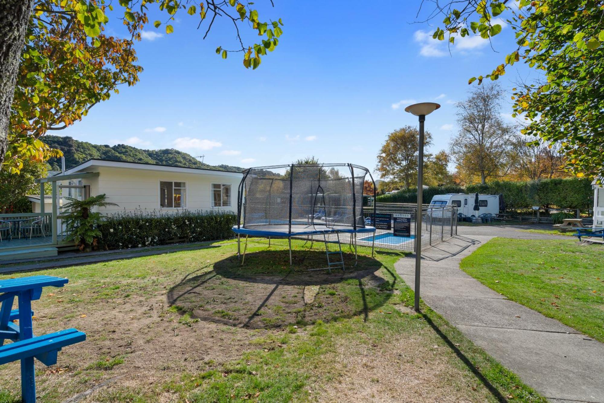 Tasman Holiday Parks Picton Eksteriør billede Playground at the park