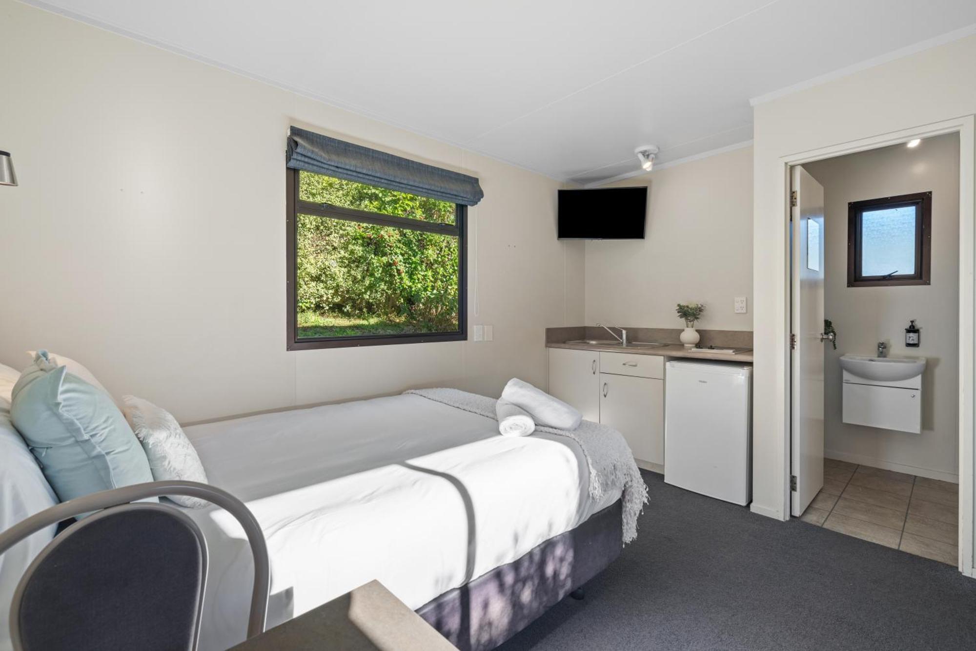 Tasman Holiday Parks Picton Eksteriør billede A studio apartment